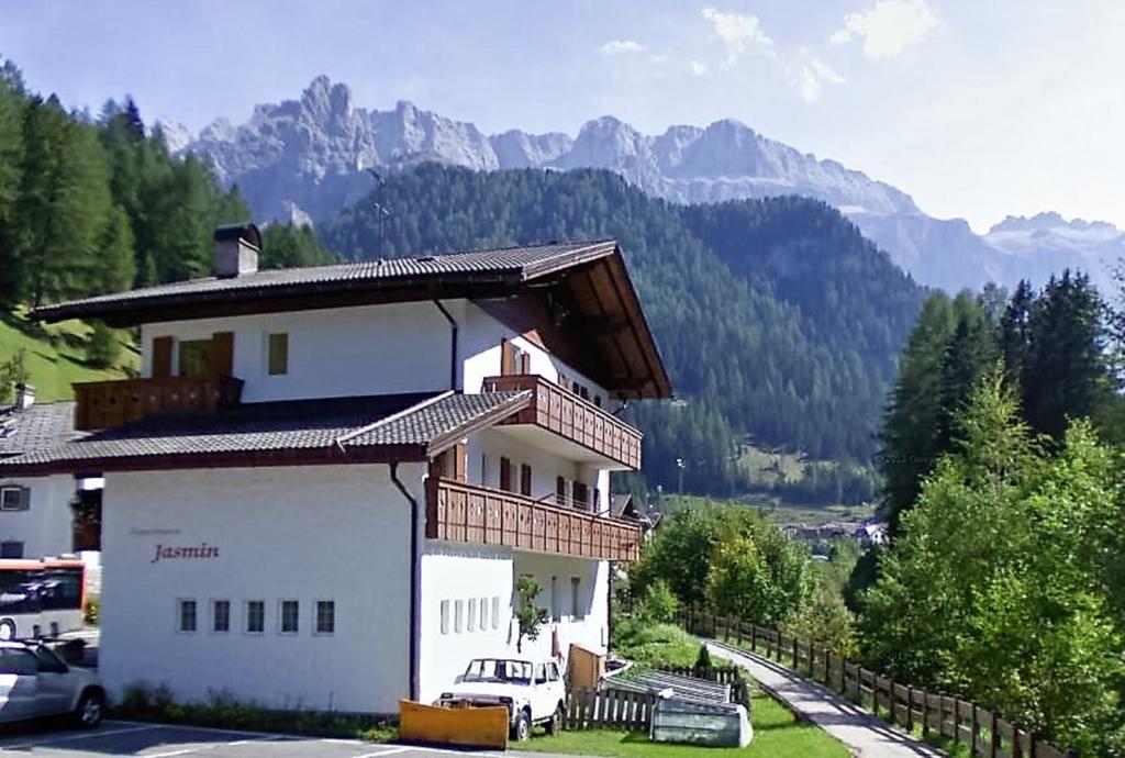 Apartments Jasmin Selva di Val Gardena Exterior photo